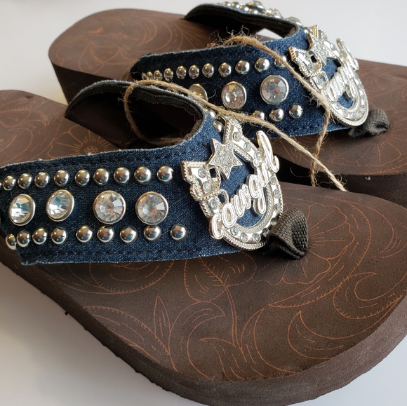 size 12 womens bling flip flops